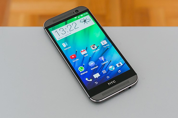 HTC One M8 (1).jpg